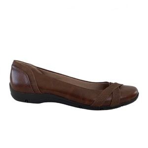 Life Stride Brown Ballet Shoes
